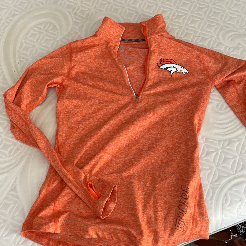 Broncos  Dri-fit top